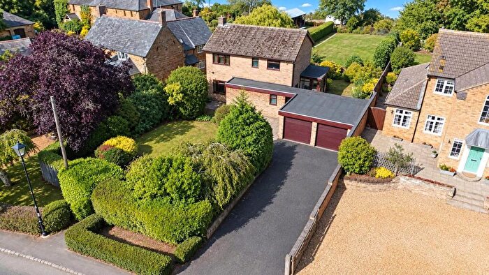 3 Bedroom Detached House For Sale In North Street, Mears Ashby, Northamptonshire, NN6
