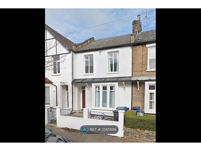4 Bedroom Terraced House To Rent In Leicester Road, London, N2
