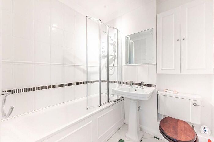 1 Bedroom Flat To Rent In Gloucester Street, Pimlico, London, SW1V
