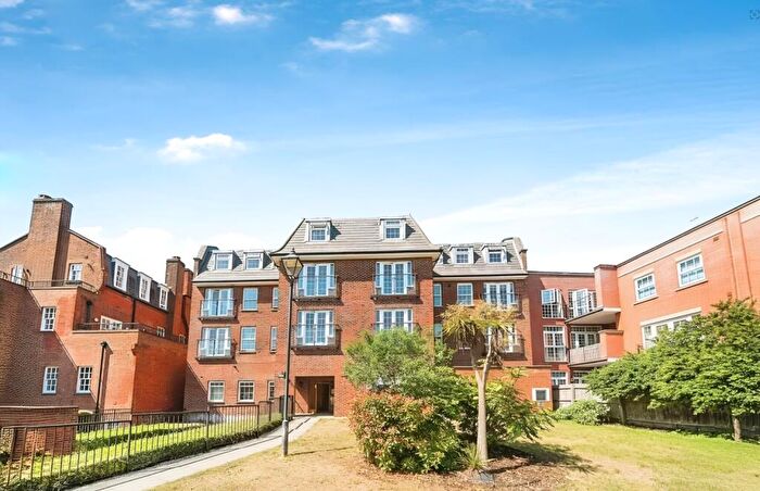 2 Bedroom Flat To Rent In Constable Mews Bromley, BR1