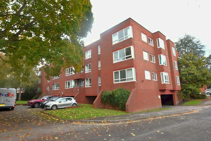2 Bedroom Apartment To Rent In Osborne Road, Windsor, Berkshire, SL4