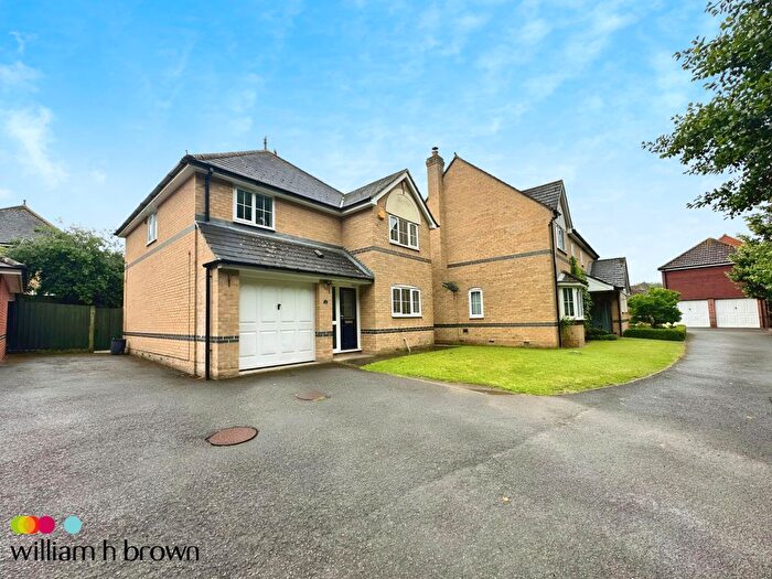 4 Bedroom Semi-Detached House To Rent In Peacock Close, Braintree, CM7