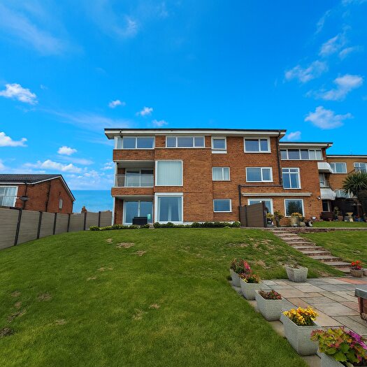 2 Bedroom Apartment To Rent In The Willows, Clifton Drive, Lytham, FY8