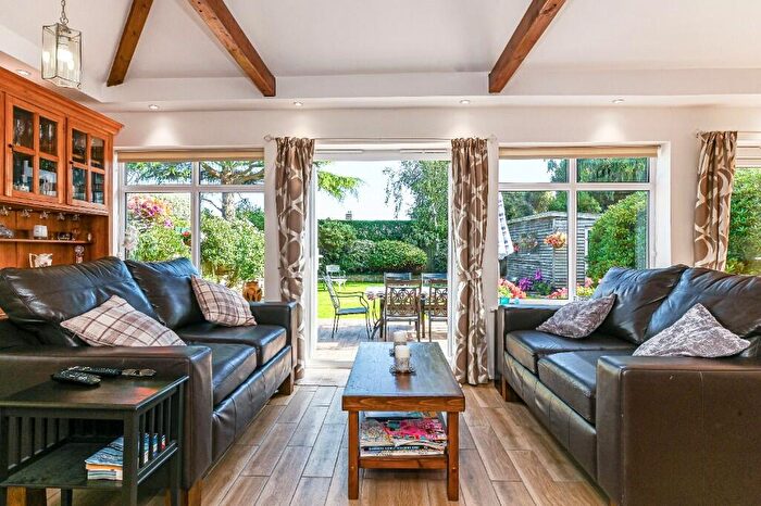 4 Bedroom Detached House For Sale In Overdown Road, Felpham, Bognor Regis, West Sussex, PO22
