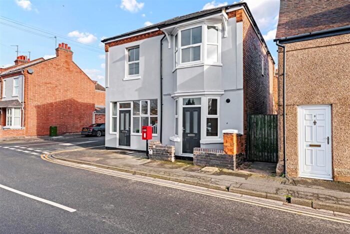 2 Bedroom Terraced House For Sale In Old Milverton Road, Leamington Spa, CV32