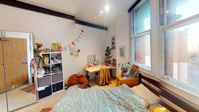 6 Bedroom House To Rent In Barker Gate, Nottingham, NG1