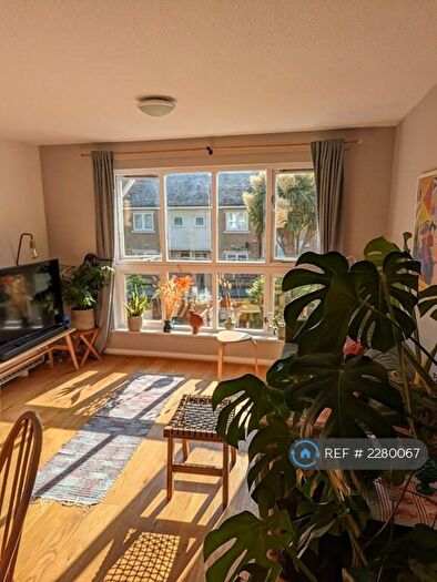 3 Bedroom Terraced House To Rent In Hampstead Walk, London, E3