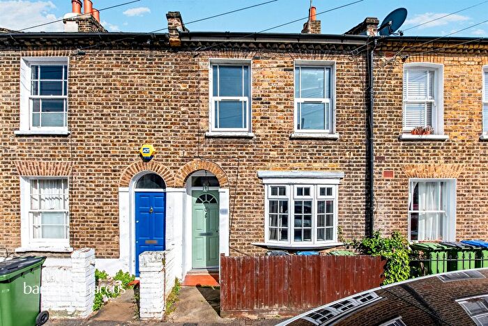 2 Bedroom Terraced House For Sale In Earlswood Street, London, SE10