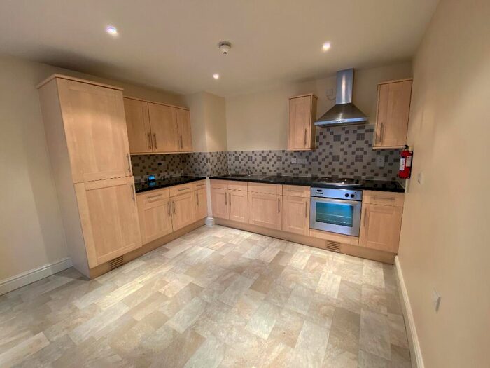 1 Bedroom Flat To Rent In Commercial Road, Central, Swindon, SN1