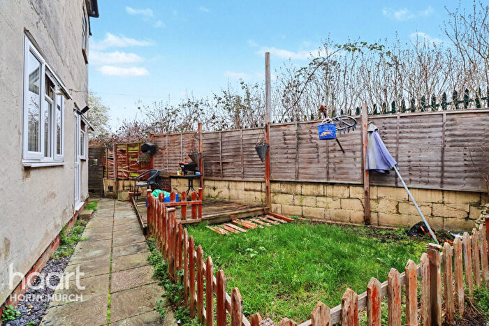 1 Bedroom Apartment To Rent In South End Road, Hornchurch, RM12