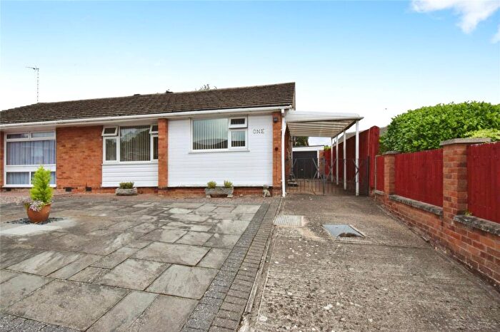 2 Bedroom Bungalow For Sale In Buckfast Close, Wigston, Leicestershire, LE18