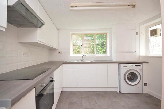 4 Bedroom End Of Terrace House To Rent In Luther Street, Brighton, BN2