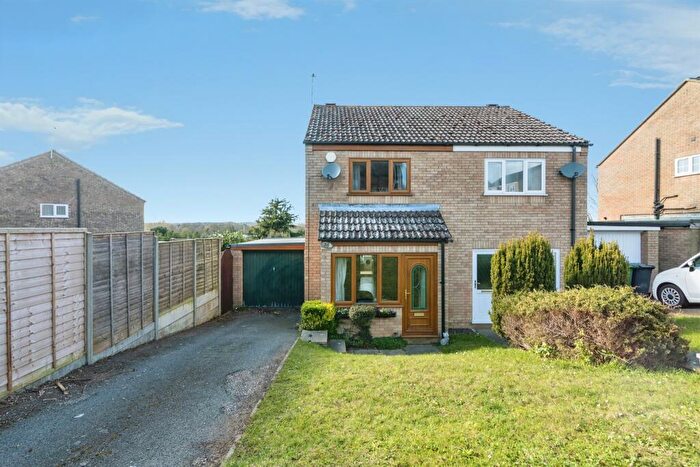 2 Bedroom Semi-Detached House For Sale In Waveney Road, Bungay, NR35