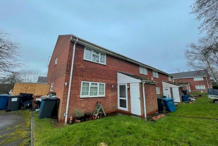 1 Bedroom Maisonette To Rent In Maybank Close, Lichfield WS14