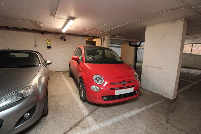 Garage / Parking To Rent In Hovedene, Cromwell Road, East Sussex, BN3