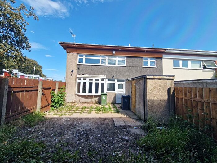 3 Bedroom Semi-Detached House To Rent In Brackenlaw, Gateshead, NE9