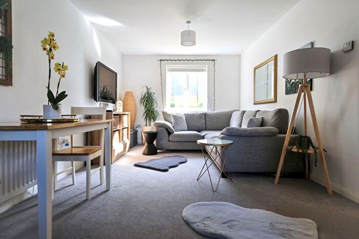 1 Bedroom Flat For Sale In Centenary Way, Witney, OX29