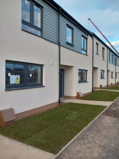 3 Bedroom House To Rent In MacGinlay Terrace, Edinburgh, EH12