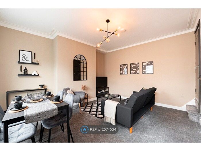 2 Bedroom Terraced House To Rent In Haddon Avenue, Leeds, LS4