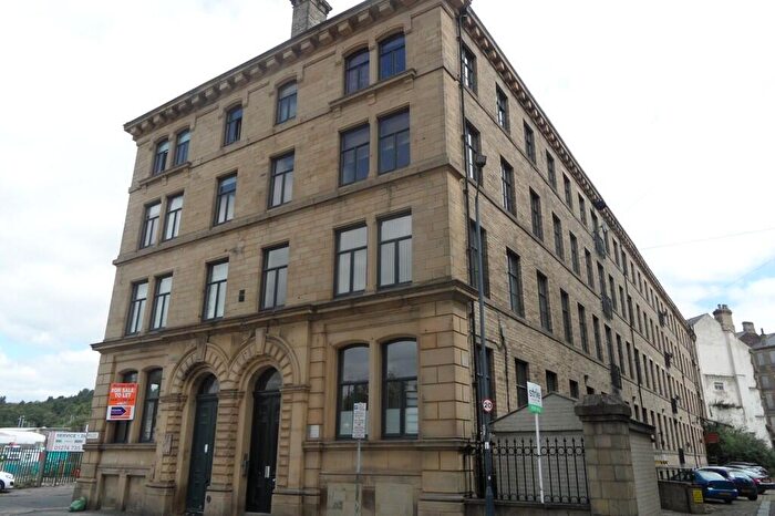 1 Bedroom Apartment To Rent In Mill Street, Bradford, BD1