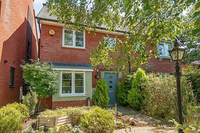 3 Bedroom Semi-Detached House For Sale In High Wycombe, Buckinghamshire, HP11