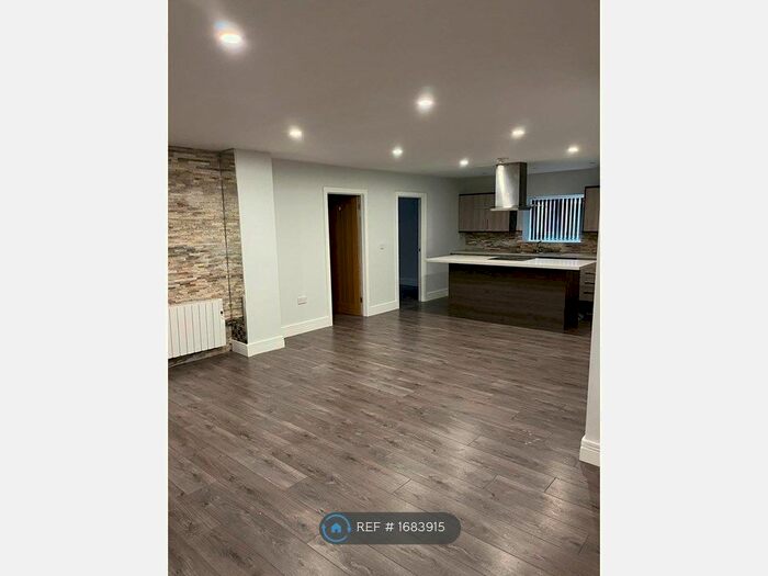 2 Bedroom Flat To Rent In Bull Street, Burnley, BB11