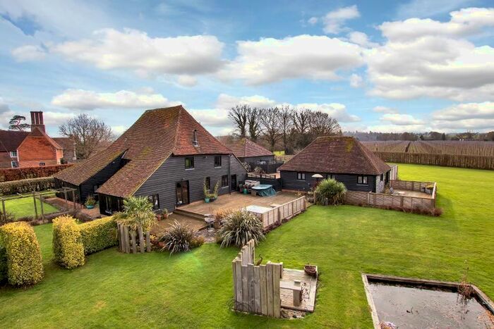 6 Bedroom Detached House For Sale In Great Cheveney Farm, Goudhurst Road, Marden, Kent TN12