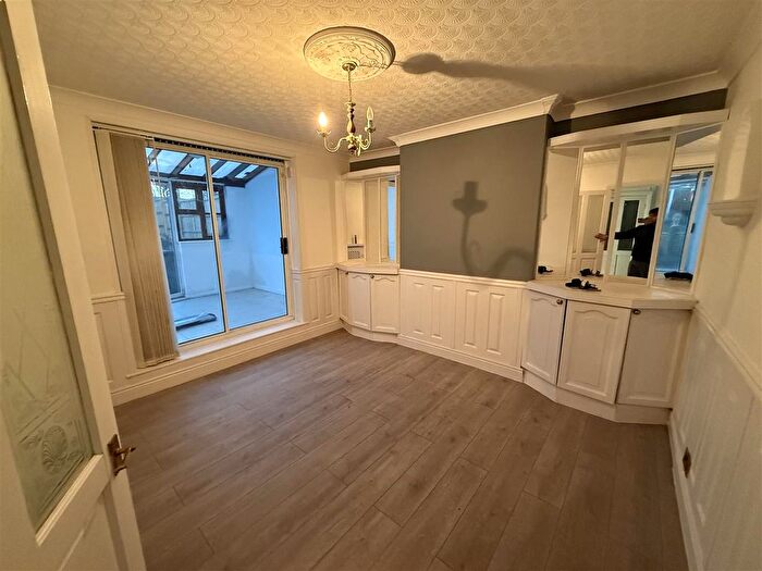 3 Bedroom Property To Rent In Nottingham Road, Nuthall, Nottingham, NG16