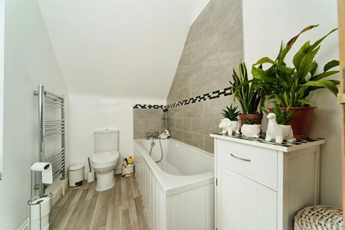 1 Bedroom Flat For Sale In Dorset Road, Bexhill-On-Sea, TN40