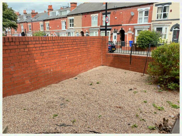 5 Bedroom Terraced House To Rent In Club Garden Road, S11