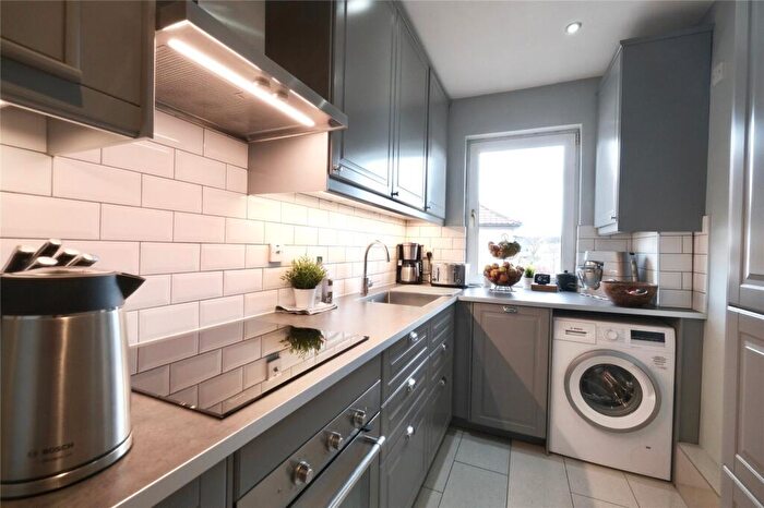2 Bedroom Flat For Sale In Thane Road, Knightswood, Glasgow, G13