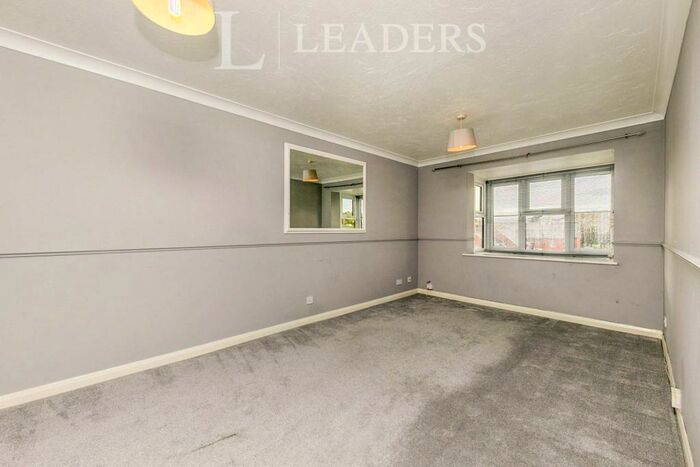 1 Bedroom Apartment To Rent In Swan Court, Guildford, GU1