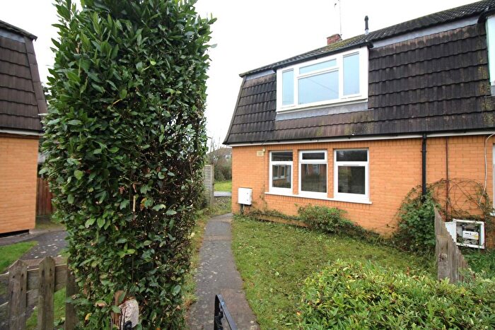 2 Bedroom Property For Sale In Quarry Mead, Alveston, Bristol, BS35