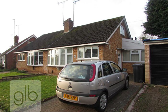5 Bedroom Semi-Detached Bungalow To Rent In Offa Drive, Kenilworth, CV8
