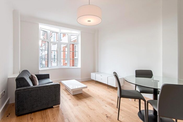 1 Bedroom Flat To Rent In Grove End Gardens, Grove End Road, St John's Wood, London, NW8