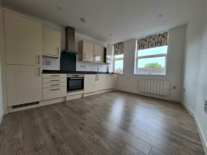 1 Bedroom Flat To Rent In Flat Pavilion Chambers, South Street, St. Neots, PE19