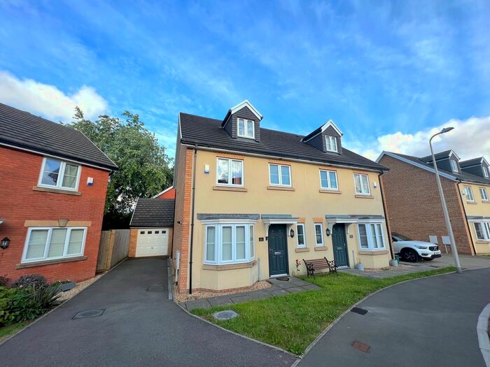 4 Bedroom Property To Rent In Nant Arian, Church Village, Pontypridd, CF38