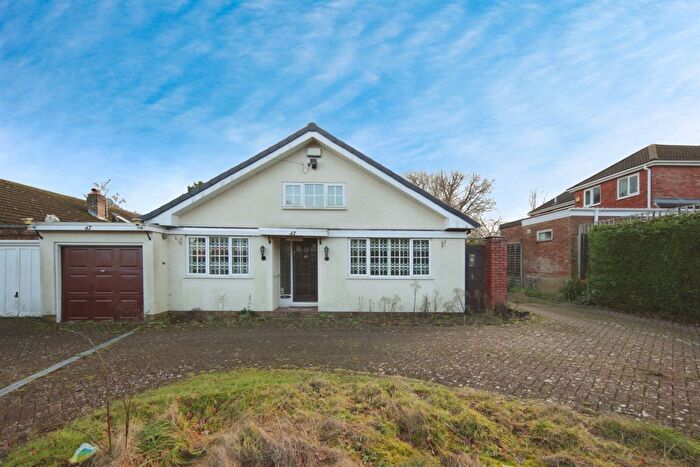 2 Bedroom Bungalow For Sale In Tanners Lane, Coventry, CV4