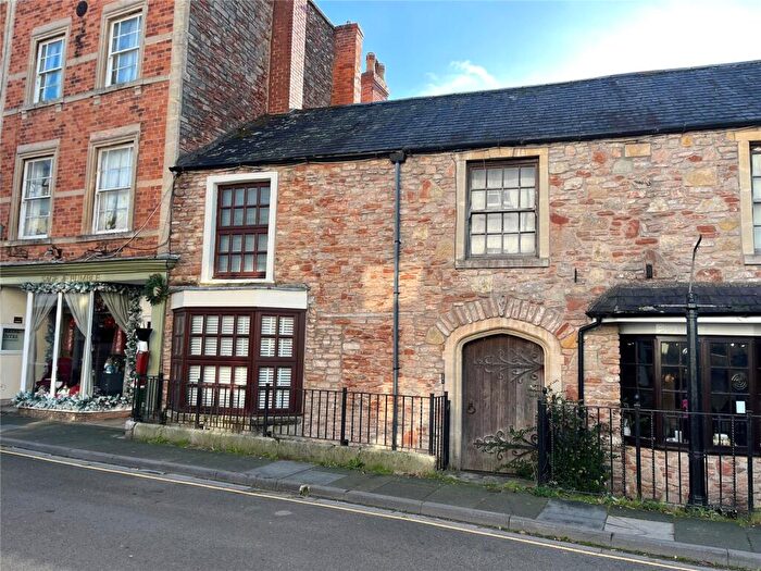 1 Bedroom Terraced House To Rent In Pretty Cottage With Courtyard Garden - Central Wells, BA5