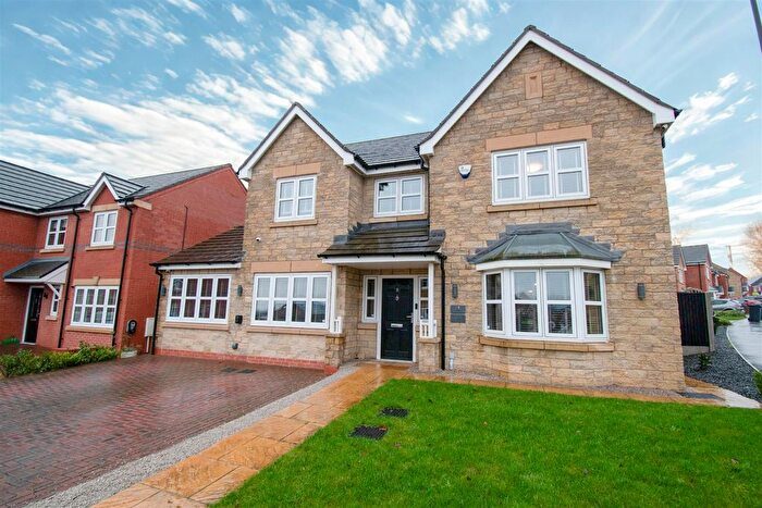 4 Bedroom Detached House For Sale In Porter Drive, Alfreton, DE55