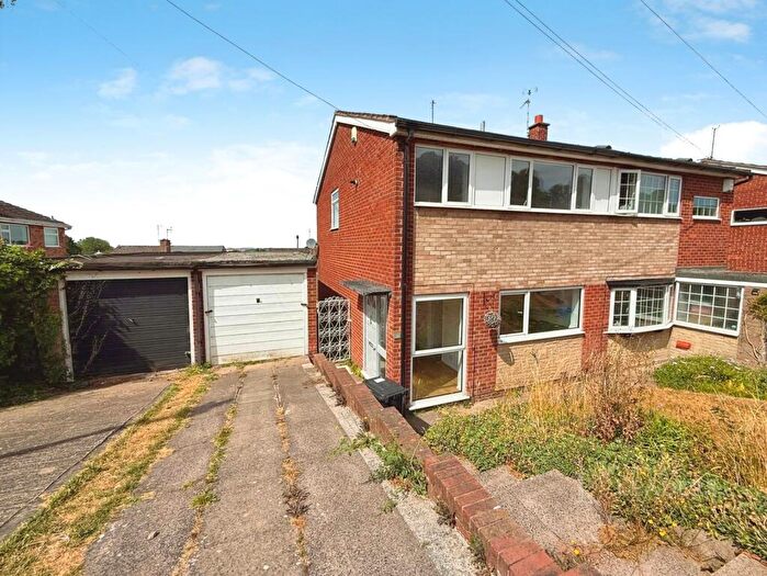 3 Bedroom Semi Detached House To Rent In Warren Drive, Dudley, West Midlands, DY3