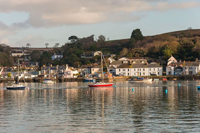 2 Bedroom Cottage For Sale In Trefusis Road, Flushing, TR11