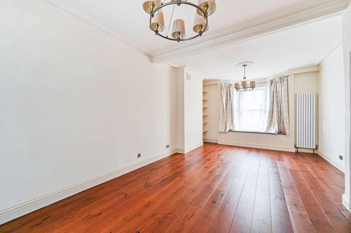 4 Bedroom Terraced House To Rent In .Mordaunt Street, Clapham, London, SW9