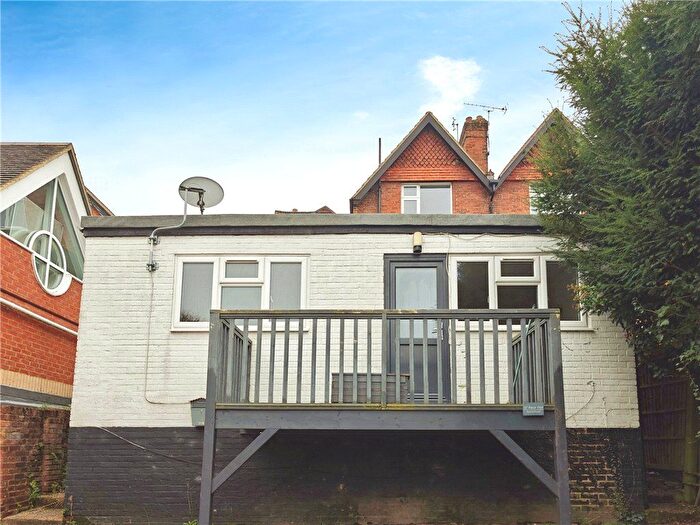 1 Bedroom Flat To Rent In Epsom Road, Guildford, Surrey, GU1