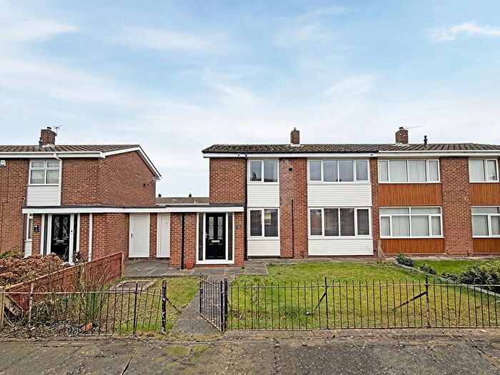 3 Bedroom Semi Detached House For Sale In Bellasis Grove, Hartlepool, TS27