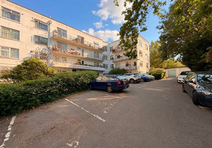 1 Bedroom Flat For Sale In Flat Forest Croft, Taymount Rise, Forest Hill, London, SE23