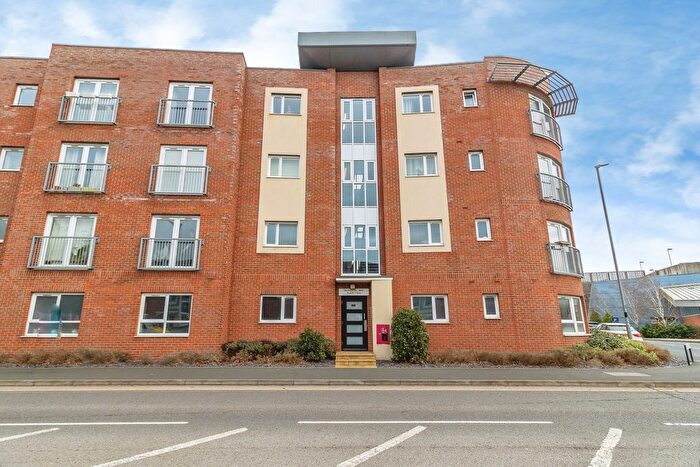 1 Bedroom Flat For Sale In Princes Way, Bletchley, Buckinghamshire, MK2