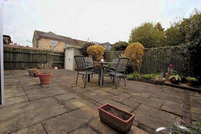 2 Bedroom Flat To Rent In Carterhatch Lane, Enfield, EN1