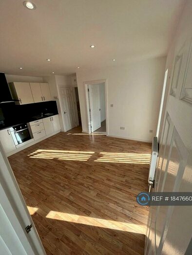 1 Bedroom Flat To Rent In Fortune Court, Maidstone, ME15