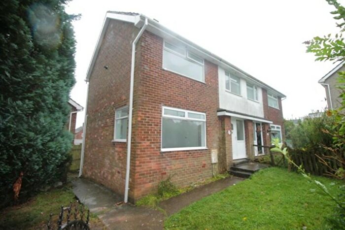 3 Bedroom Semi-Detached House To Rent In Old Hall Road, Consett, County Durham, DH8